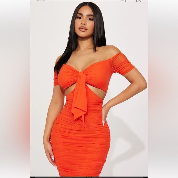 Privy | Orange mesh off shoulder ruched midi dress | medium - Picture 4 of 7